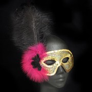 Gold Masquerade Mask With Black & Pink Feathers Pk 1 