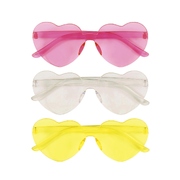 Plastic Heart Shaped Glasses Party Favours (Pk 3)