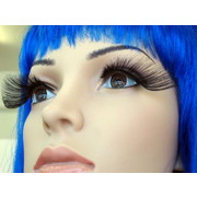 Long Dramatic Black Eyelashes With Glue (1 Pair)