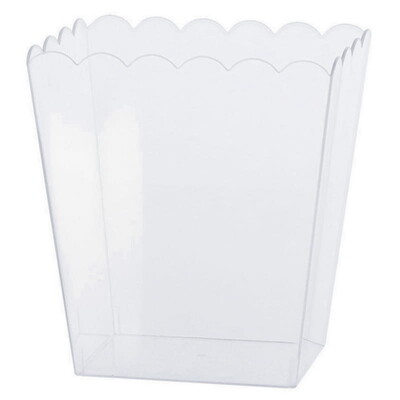 Reusable Clear Plastic Scalloped Container 15cm