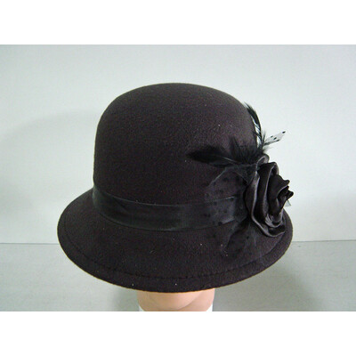 Adult Black Cloche Hat with Fabric Flower Pk 1