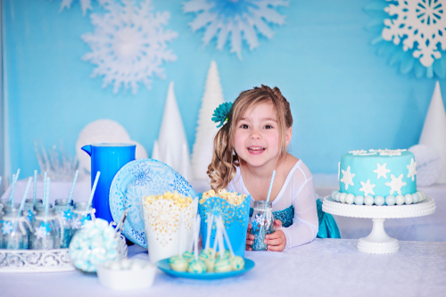 Frozen Snowflake Straws (25 Pack) - Christmas Straws, Teal Green Blue Paper  Straws, Winter Snow Flakes Party Supplies